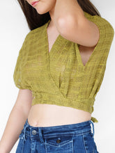 Load image into Gallery viewer, Saiṃtālīsa crop top
