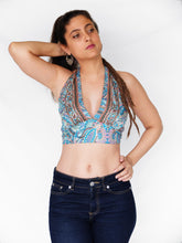 Load image into Gallery viewer, Paiṃtālīsa crop top
