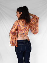 Load image into Gallery viewer, Ikatīs bell sleeve top
