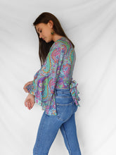 Load image into Gallery viewer, Tīs bell sleeve top
