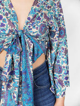 Load image into Gallery viewer, Cauṃtīs bell sleeve top
